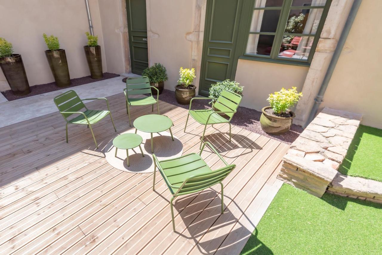 Le Cosy Chic . Proche Gare . Centre-Ville Macon . Neuf . Climatisation . Design . Wifi . ภายนอก รูปภาพ
