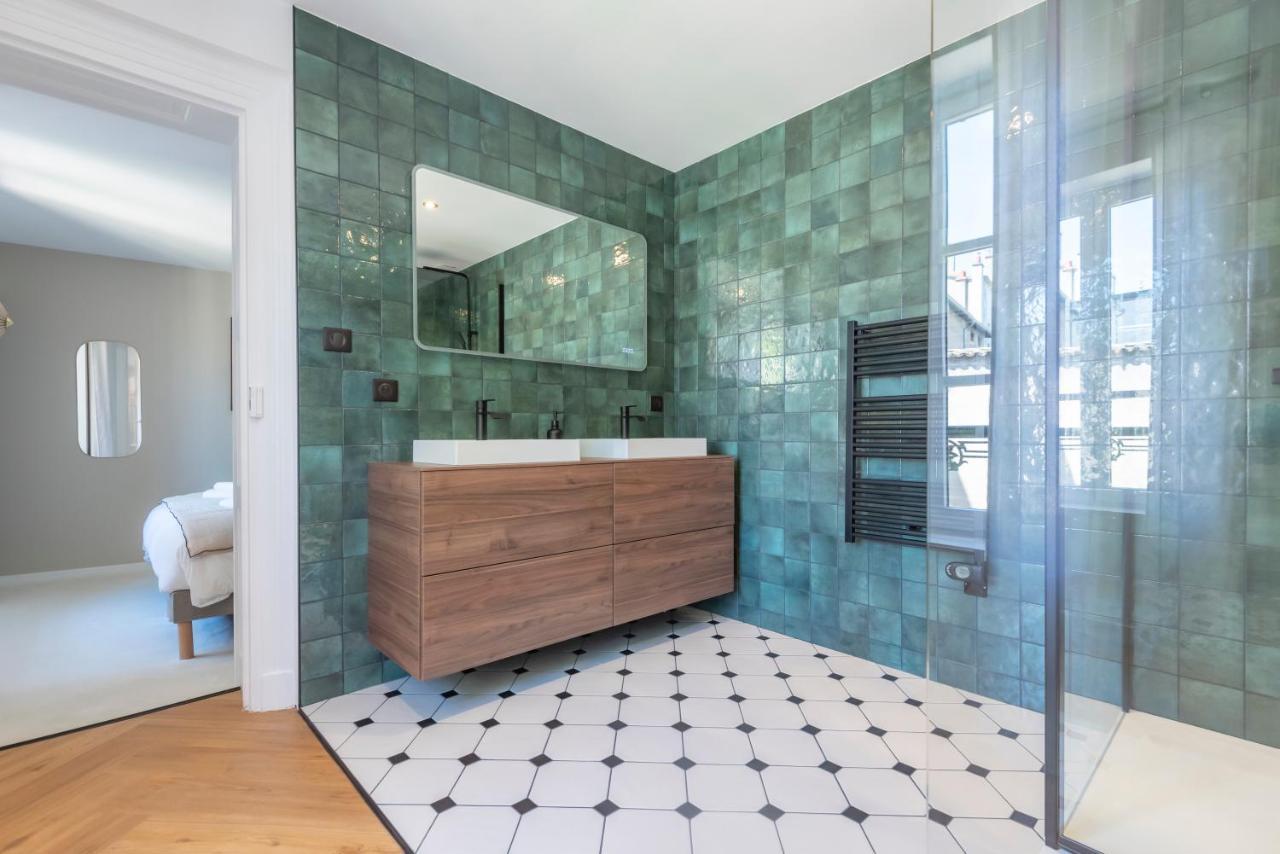 Le Cosy Chic . Proche Gare . Centre-Ville Macon . Neuf . Climatisation . Design . Wifi . ภายนอก รูปภาพ