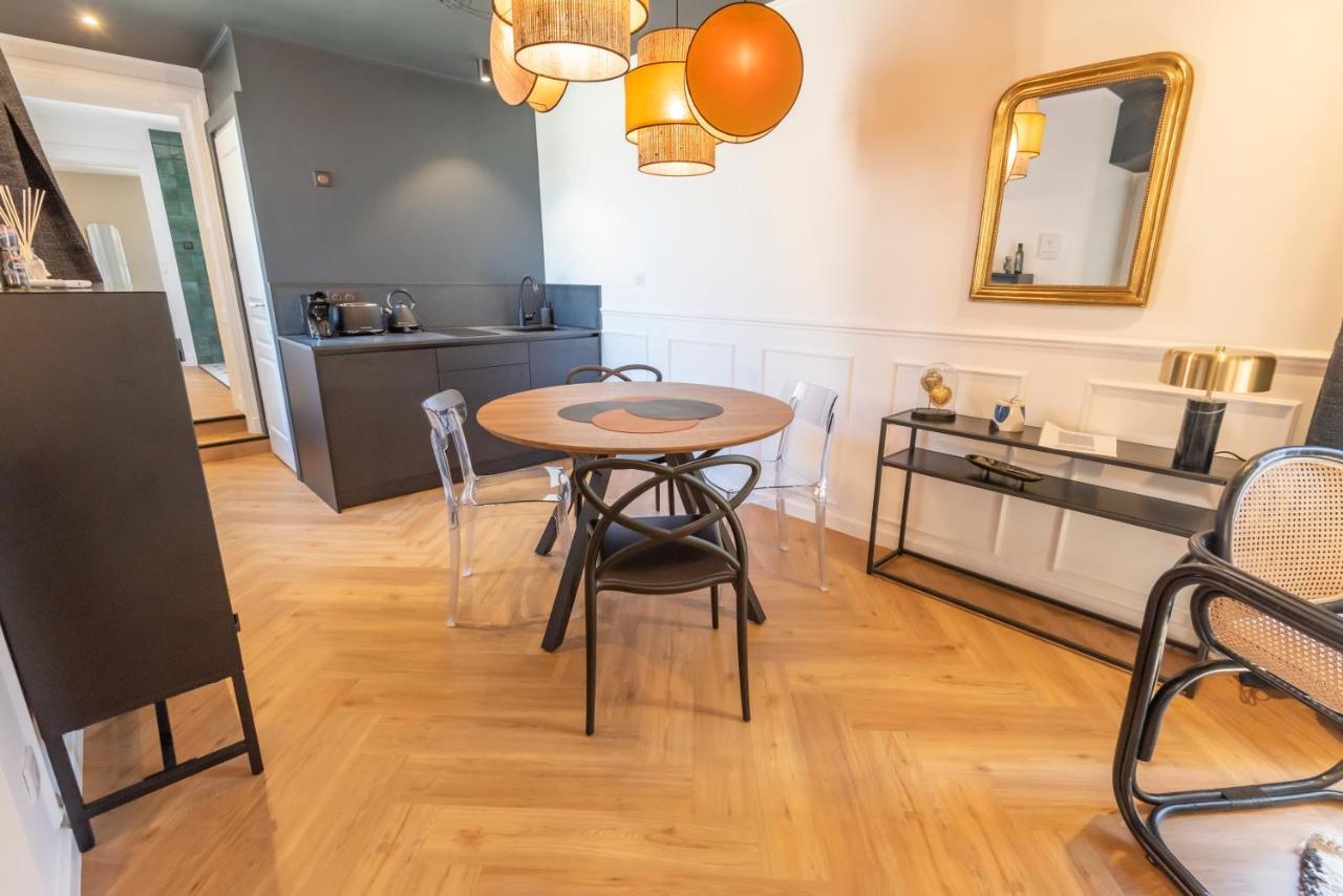 Le Cosy Chic . Proche Gare . Centre-Ville Macon . Neuf . Climatisation . Design . Wifi . ภายนอก รูปภาพ